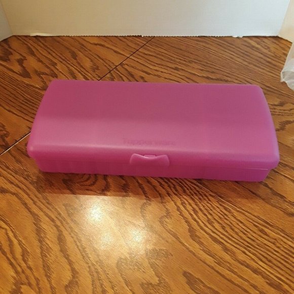 Tupperware Lunch 'n Things Container - Picture 2 of 3